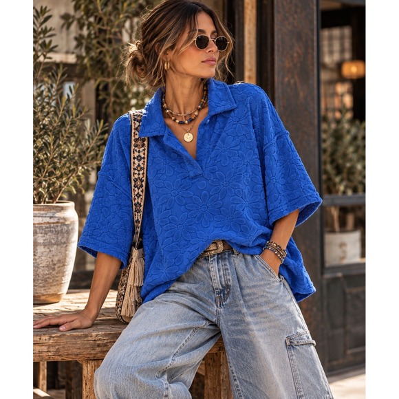 Umgee Tops - Umgee Blue Floral Textured V-Neck Top Relaxed Fit Daisy Pattern Large Boho